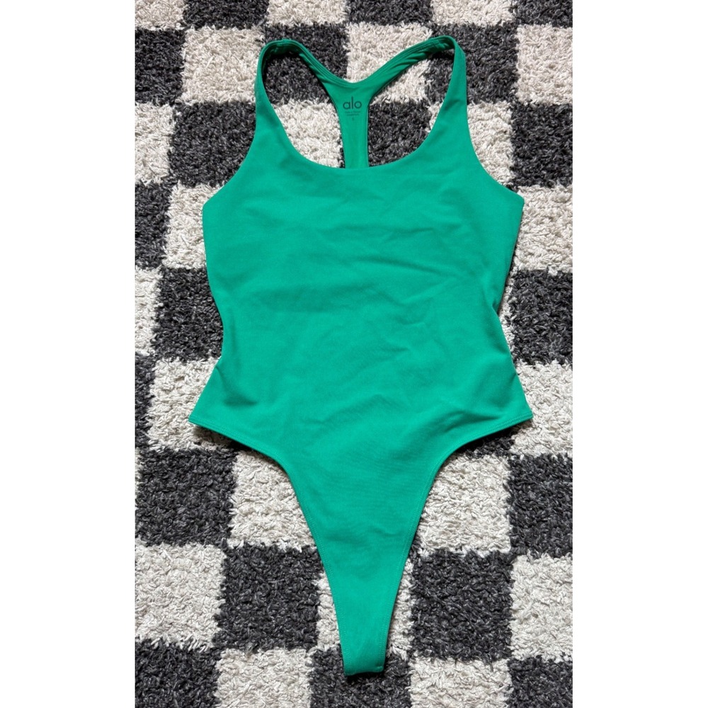 Alo Yoga Sleek Back Bodysuit Women Small Green Racerback Scoop Neck Fitted Tank